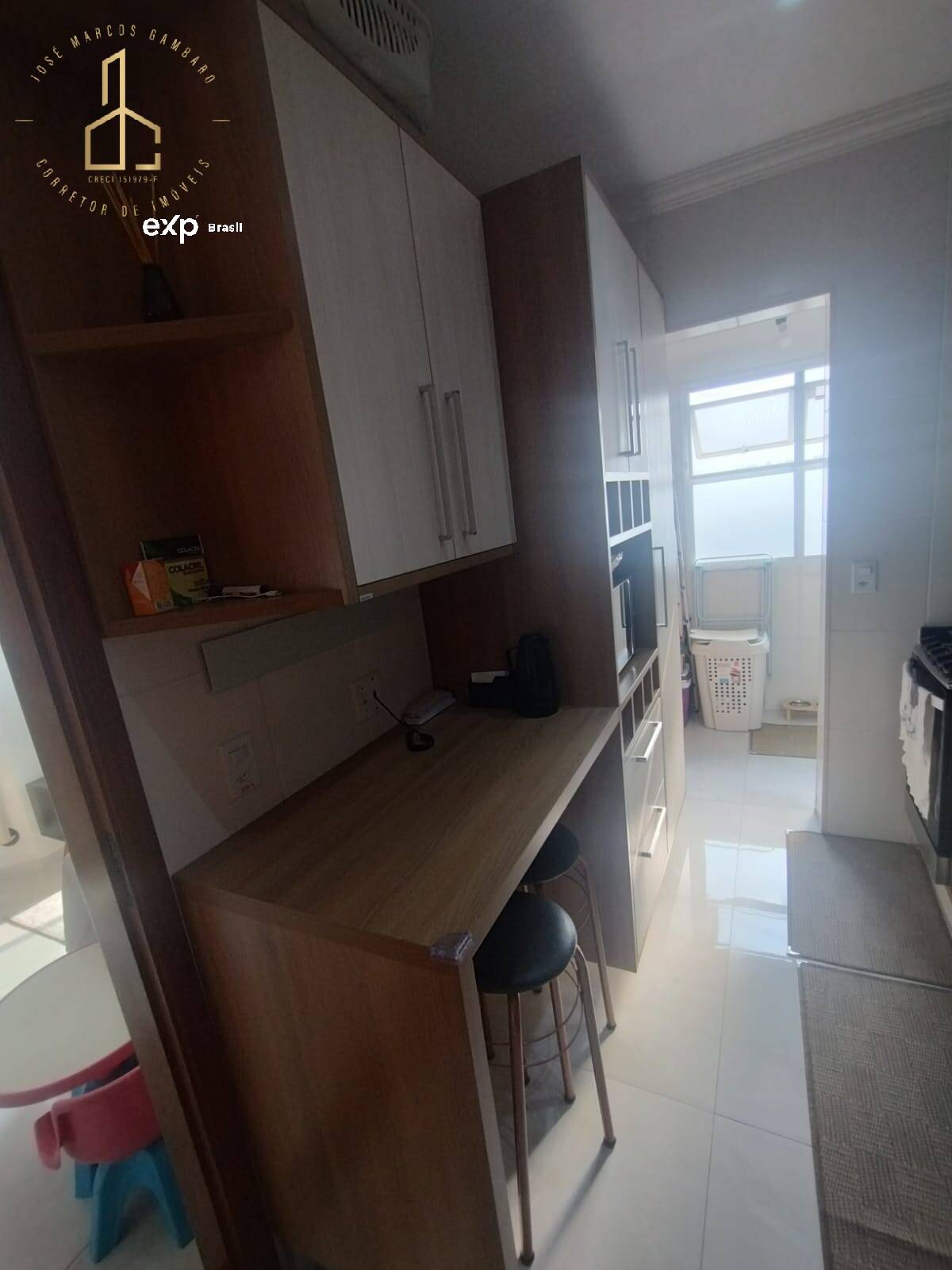 Apartamento à venda com 2 quartos, 64m² - Foto 17